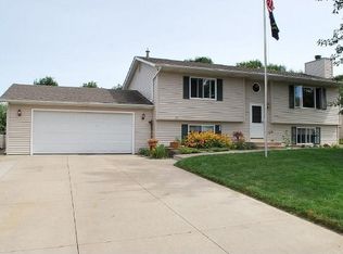 3818 Oakridge Ln, White Bear Lake, MN 55110