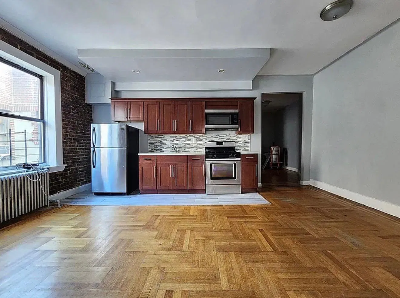 2 bed, $1,900 — Photo 1