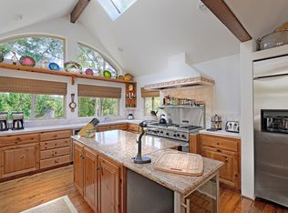 9 Victoria Vale, Monterey, CA 93940