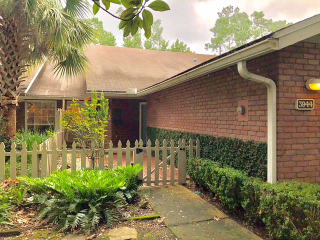 1st image of 3944 NW 25th Cir