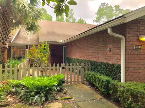 3944 NW 25th Cir, Gainesville, FL 32606