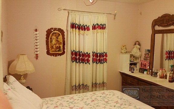 5th image of 733 W Los Arboles Cir