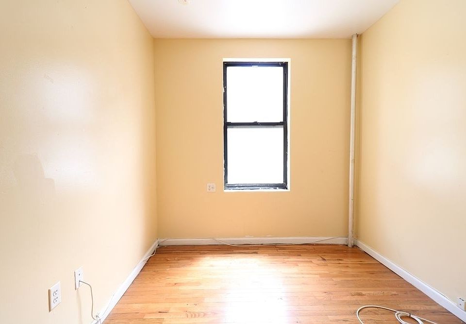 2nd image of 248 Sherman Ave APT 8