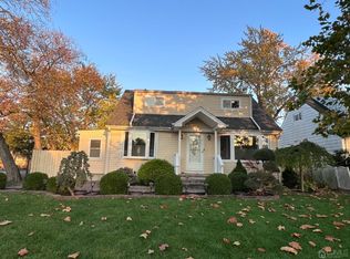 254 Sunset Ave, Old Bridge, NJ 08857