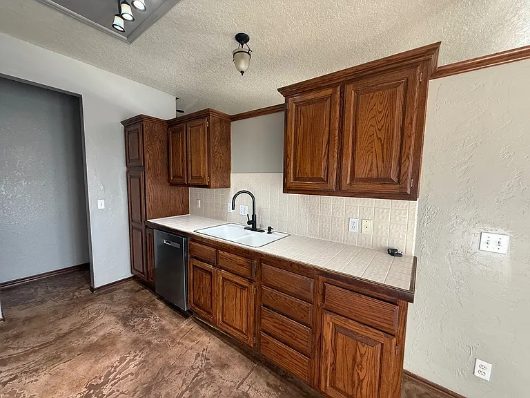 18509 Chestnut Oak Dr — Photo 12