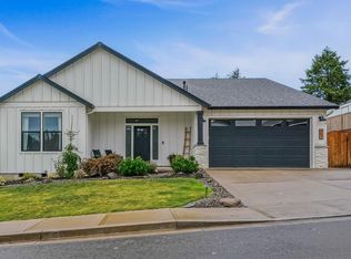 481 NW Crater Lake Dr, Dallas, OR 97338