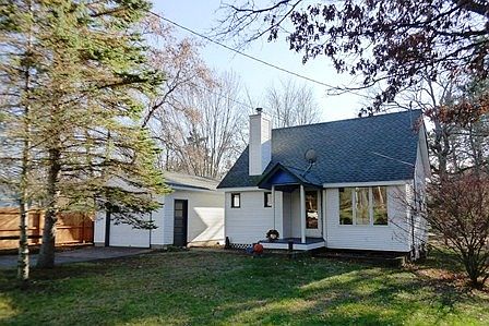 1st image of 651 Pine St