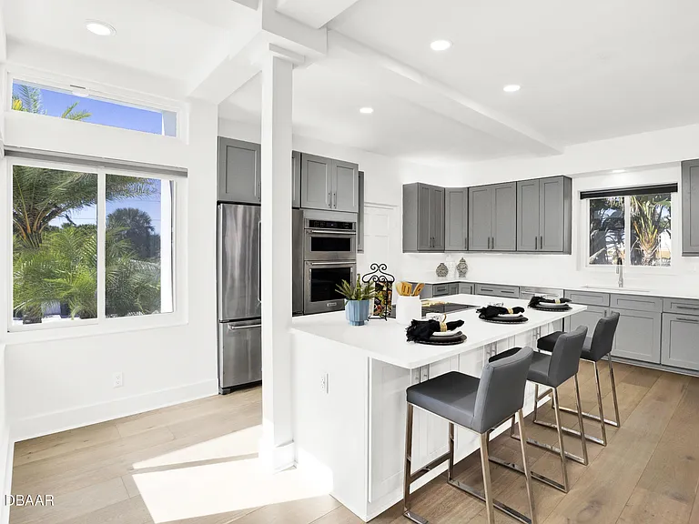 435 Ocean Shore Blvd — Photo 26