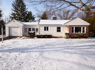 24 Gralia Dr, Springfield, MA 01128