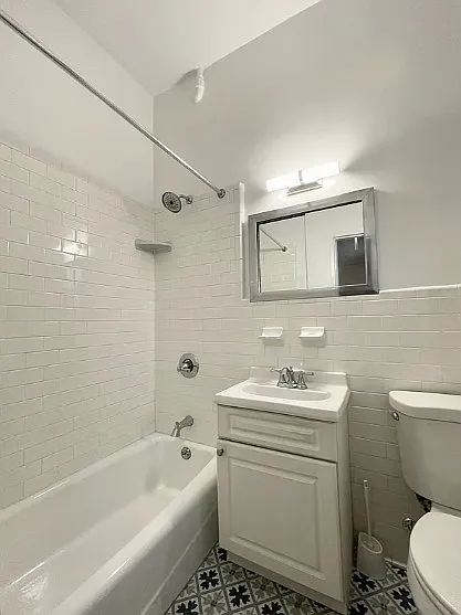410 W End Ave #5F — Photo 4