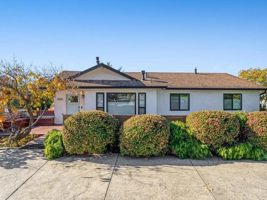 3025 Crystal Heights Dr, Soquel, CA 95073