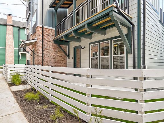 2nd image of 3809 Valley View Rd #13