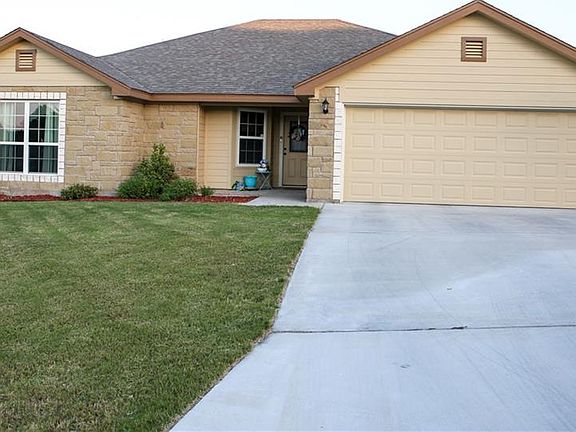 2nd image of 2102 Teton Ave