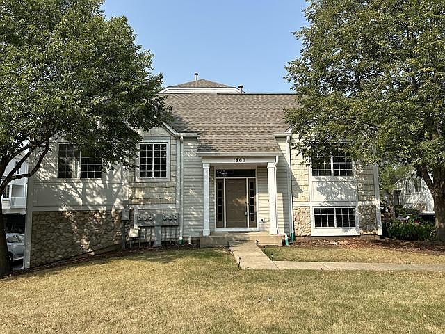 1st image of 1860 Middlebury Dr #1860