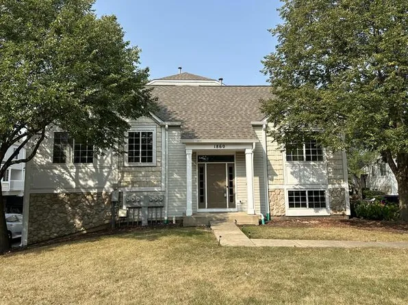 1860 Middlebury Dr #1860, Aurora, IL 60503