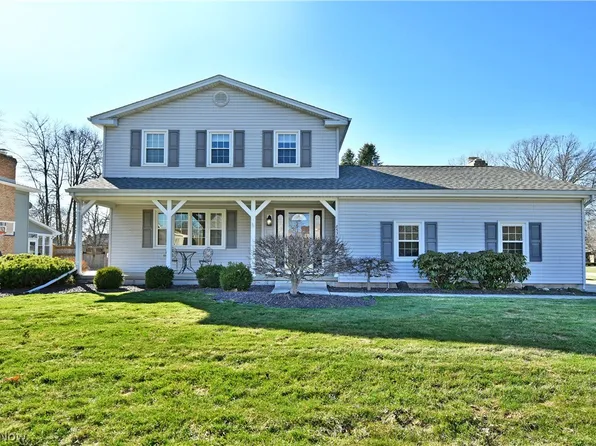 8536 Four Seasons Trl, Poland, OH 44514