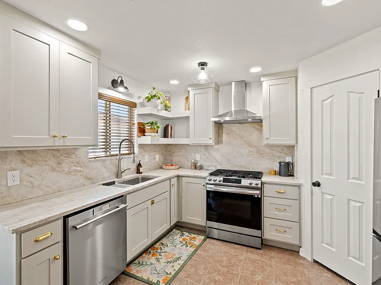 6971 Shrub Oak Dr — Photo 7