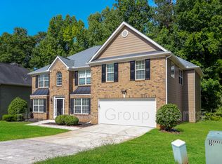 7555 Pine Gables Dr, Riverdale, GA 30296
