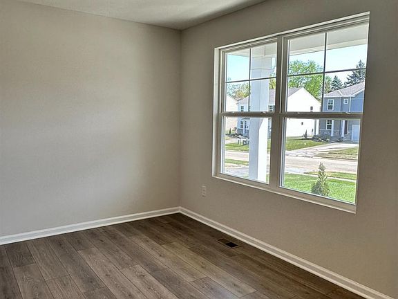 5th image of 2456 Amelia Ct