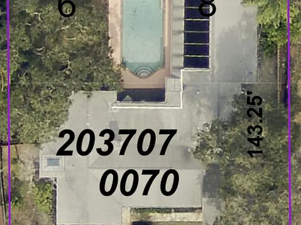 1627 Waldemere St, Sarasota, FL 34239