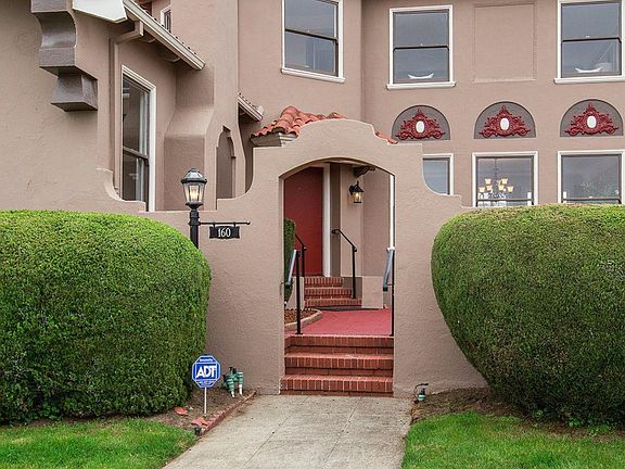 2nd image of 160 Corona St