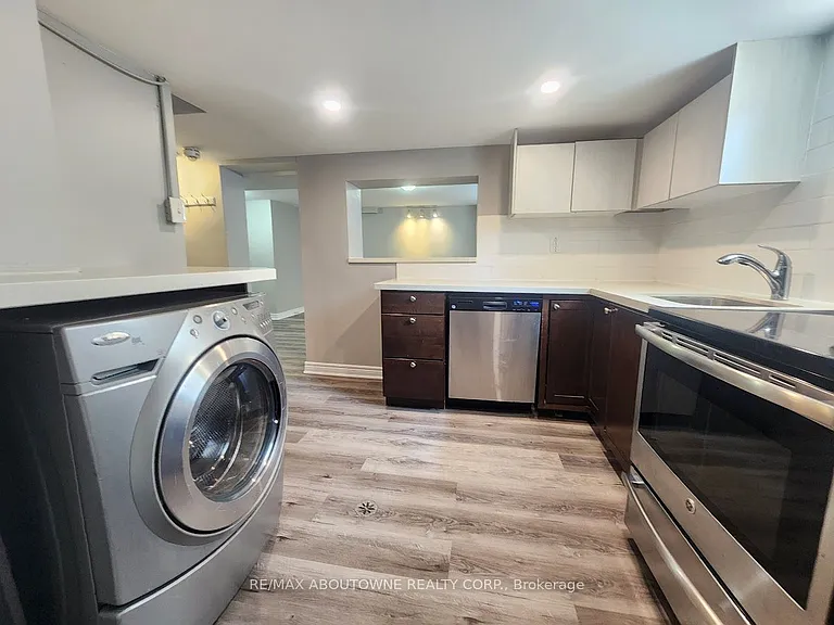 26 Grandfield St #LOWER — Photo 6