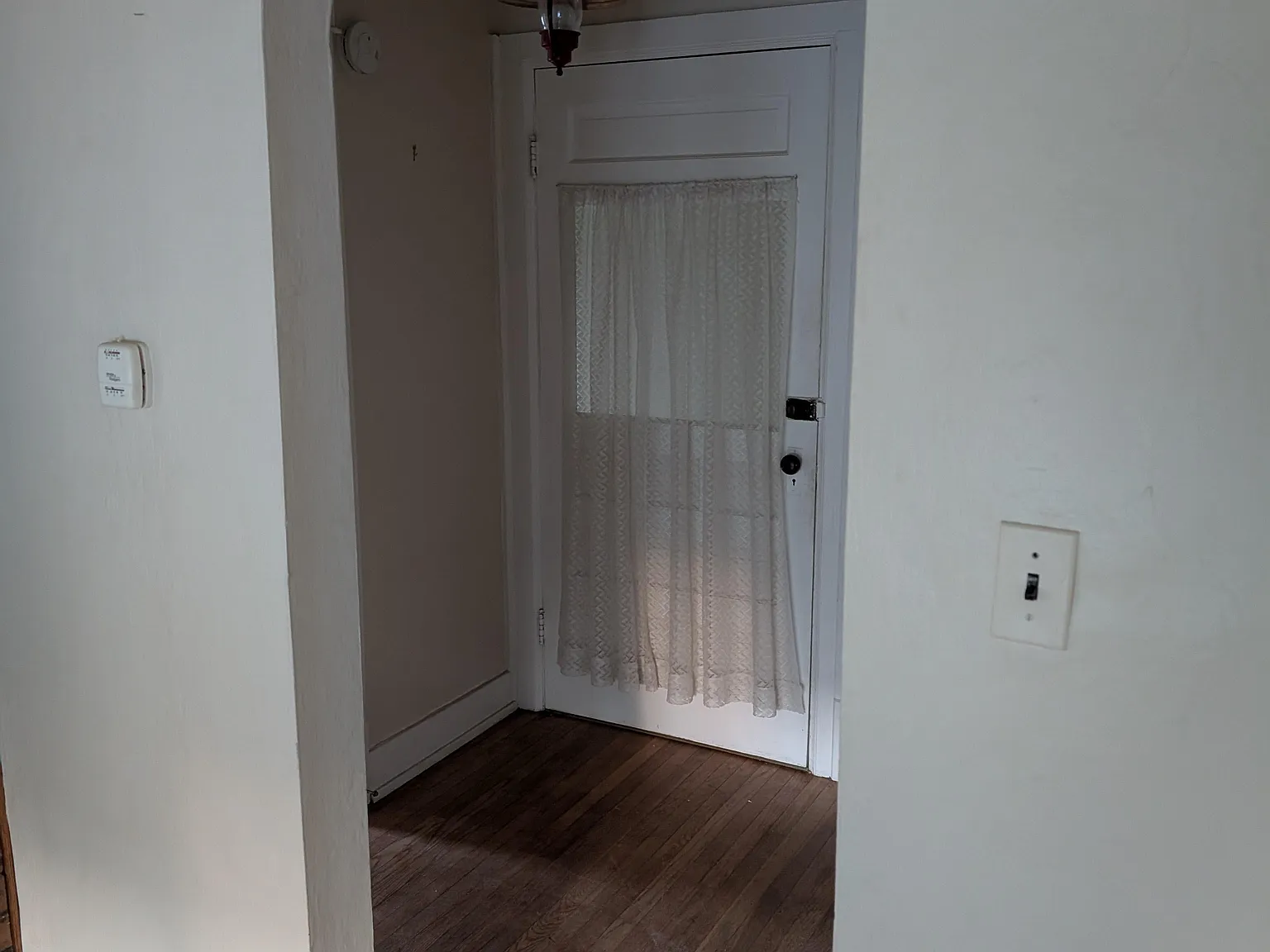 2 bed, 950 sqft, $1,300 — Photo 1
