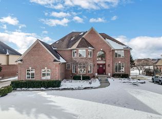 2654 Invitational Dr, Oakland, MI 48363