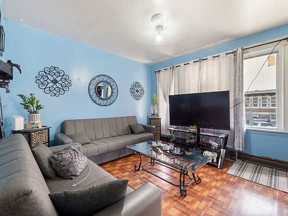 4th image of 3111 S 54th Ave