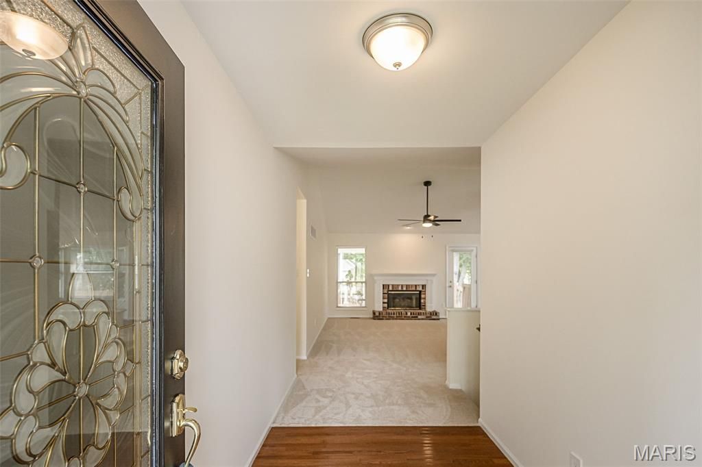 11365 Brierhall Cir, Maryland Heights, MO - View 5