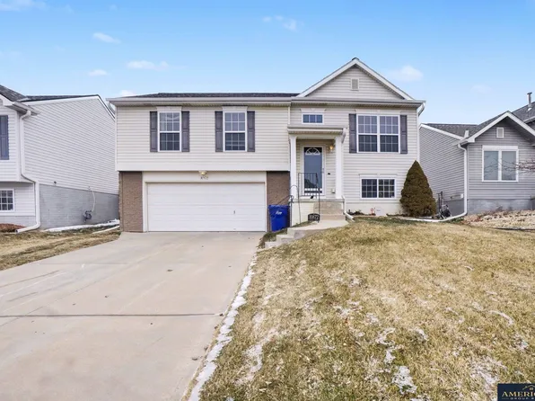 10872 Potter St, Omaha, NE 68142