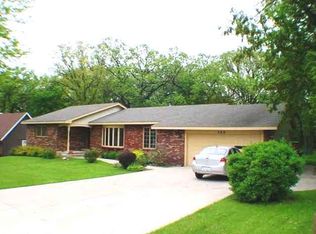 705 N Santa Fe Dr, Freeport, IL 61032