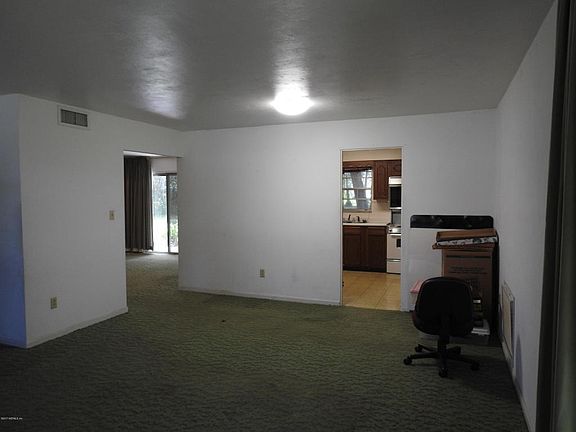 4th image of 6832 SE 220th Ter