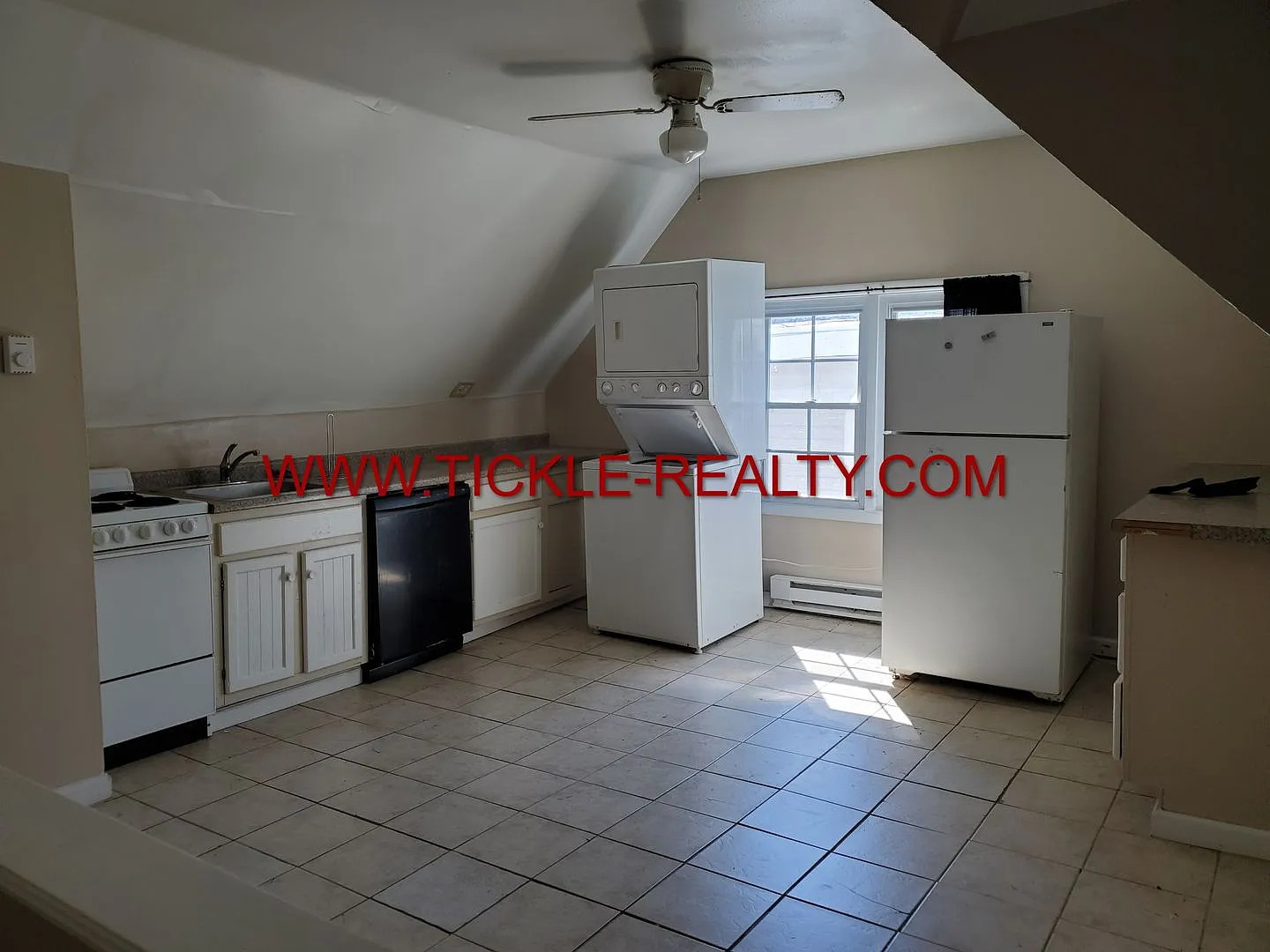 20 Tracy Street — Photo 3