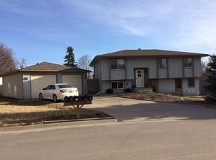 11 Beckman Cir, Malcolm, NE 68402