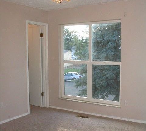 Large 2nd bedroom
