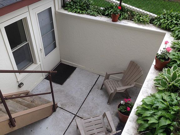 4th image of 3015 35th Ave S #3