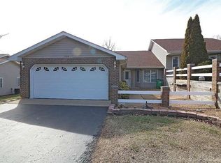 1754 Napoleon Dr, Bonne Terre, MO 63628