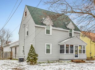 1029 Hoyt St SE, Grand Rapids, MI 49507