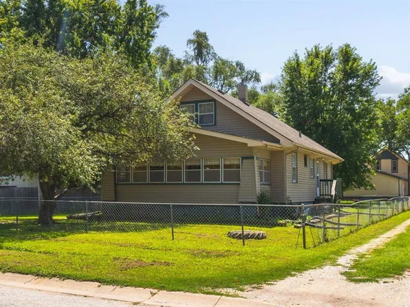 815 18th Ave, Council Bluffs, IA 51501