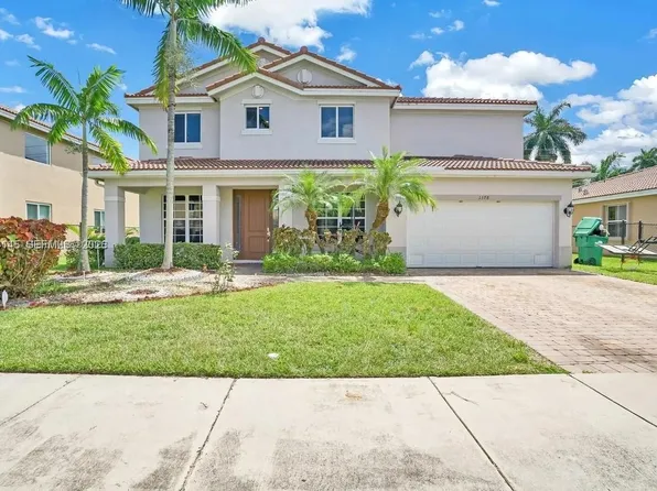 1378 NW 204th St, Miami Gardens, FL 33169