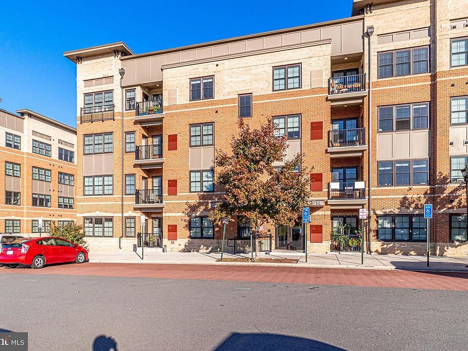 1st image of 2905 Bleeker St #4207