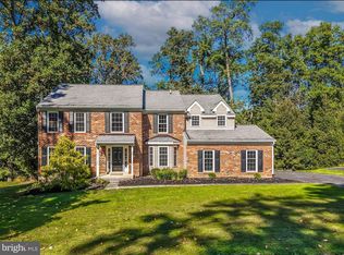 102 Honey Tree Ct, Downingtown, PA 19335
