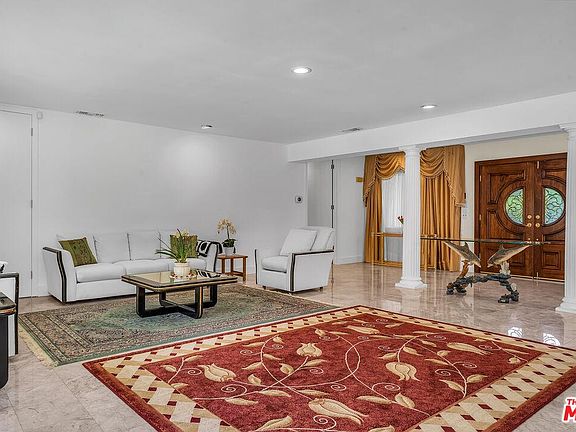 4th image of 16627 Park Lane Cir