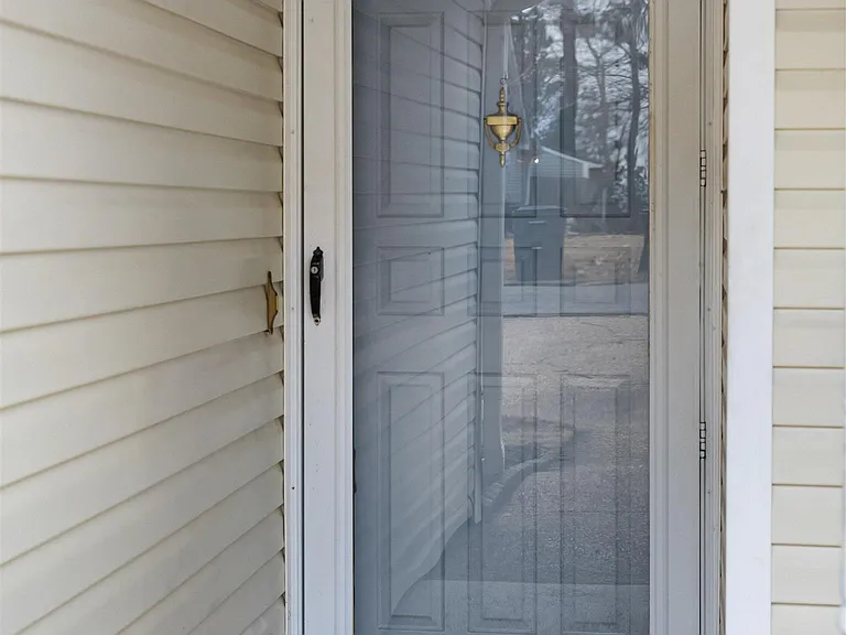 3426 Wildewood Dr — Photo 3