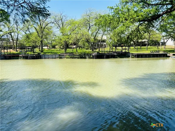566 Cypress Rdg, Mc Queeney, TX 78123