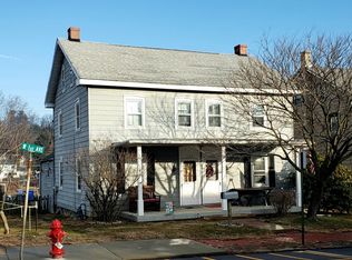 537 W 1st Ave, Parkesburg, PA 19365