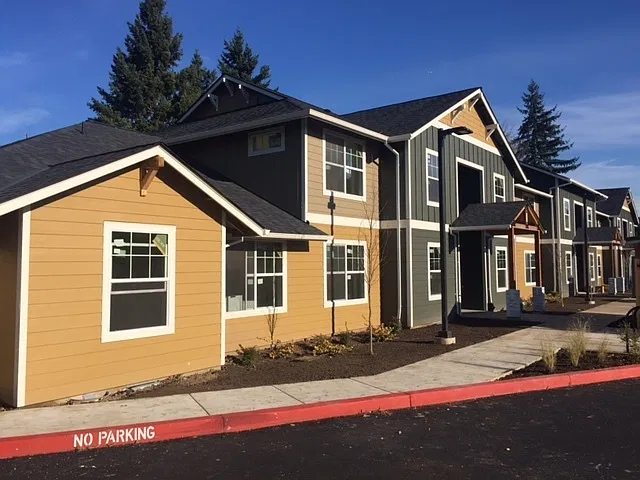 2 bed, 2.0 bath, 950 sqft, $1,450 — Photo 3