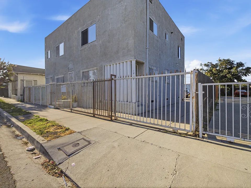 1711 E Imperial Hwy #1713-B