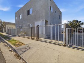 1711 E Imperial Hwy, Los Angeles, CA